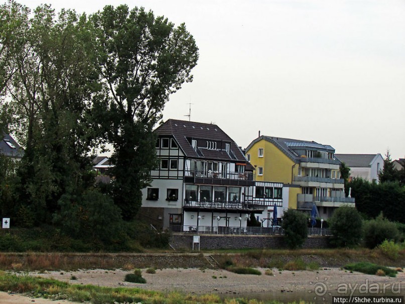 По Рейну на корабле. Городок за городком. Зюрт