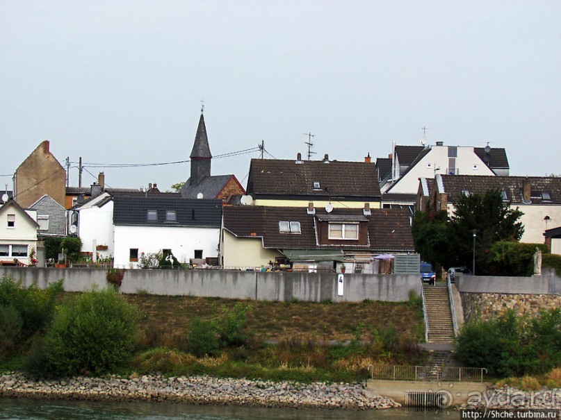 По Рейну на корабле. Городок за городком. Зюрт