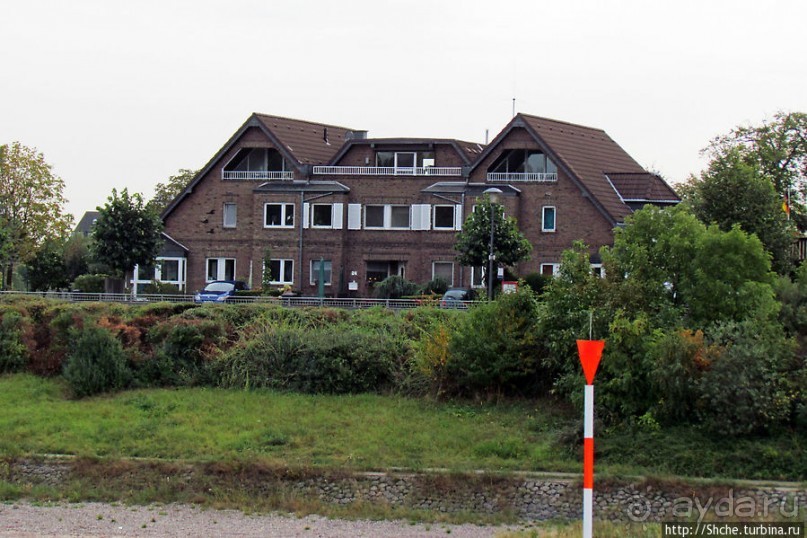 По Рейну на корабле. Городок за городком. Зюрт