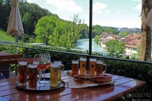 Пивная терраса на берегу Ааре: 5 видов пива и живые медведи