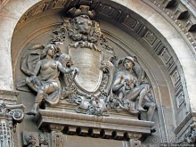 Исторический центр Бухареста — банк, музеи, кафешки...