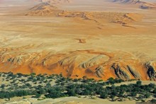 Реку в пустыне видете? А она есть!