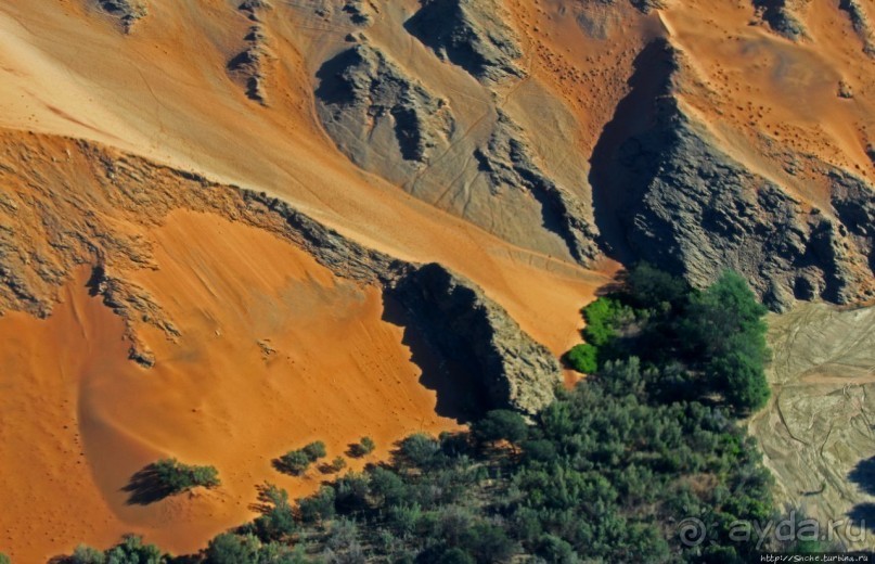 Реку в пустыне видете? А она есть!