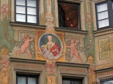 Украшения Инсбрука: мозаика, роспись, лепка