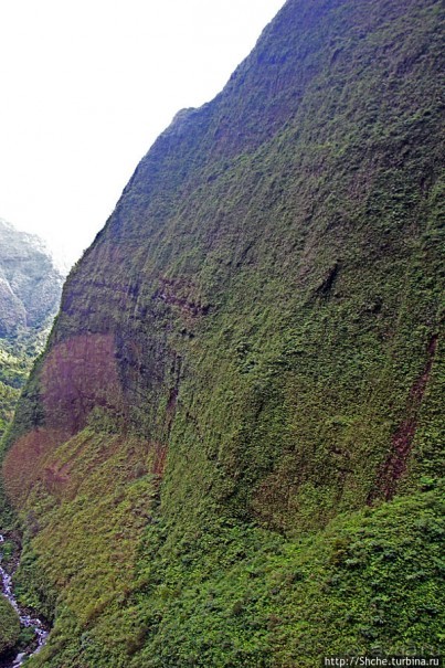 На вертолете над Кауаи. Кратер горы Ваиалеале (Wai’ale’ale)