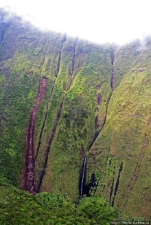 На вертолете над Кауаи. Кратер горы Ваиалеале (Wai’ale’ale)