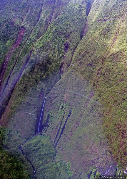 На вертолете над Кауаи. Кратер горы Ваиалеале (Wai’ale’ale)