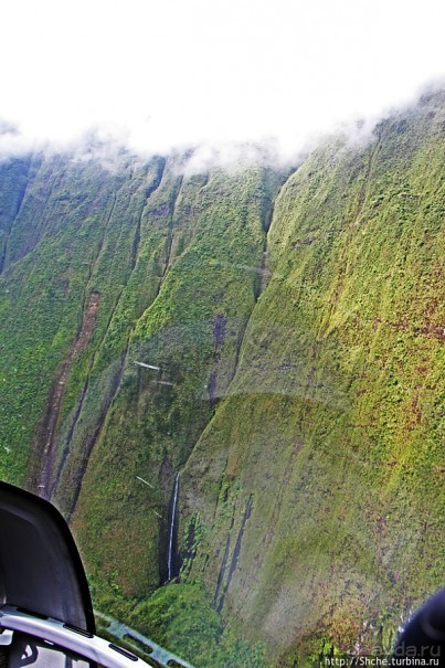 На вертолете над Кауаи. Кратер горы Ваиалеале (Wai’ale’ale)