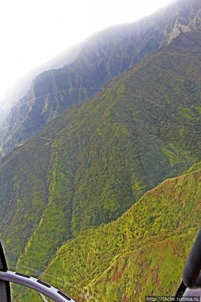 На вертолете над Кауаи. Кратер горы Ваиалеале (Wai’ale’ale)