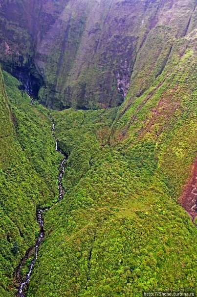 На вертолете над Кауаи. Кратер горы Ваиалеале (Wai’ale’ale)