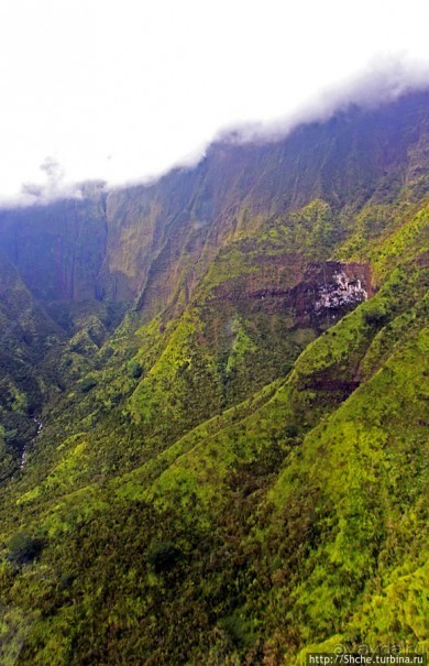 На вертолете над Кауаи. Кратер горы Ваиалеале (Wai’ale’ale)