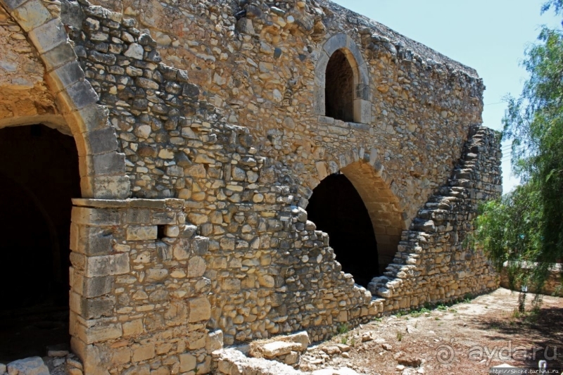 Средневековый сахарный завод в Колосси на Кипре