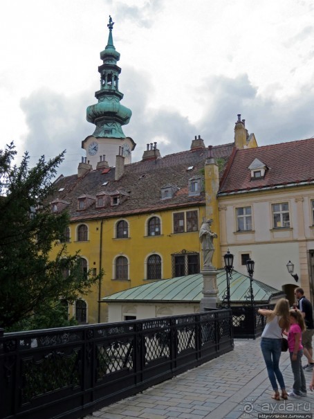 Братиславкие картинки: пешеходная зона старого города