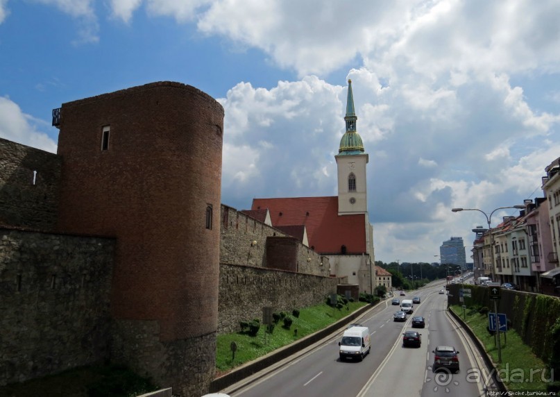 Братиславкие картинки: пешеходная зона старого города