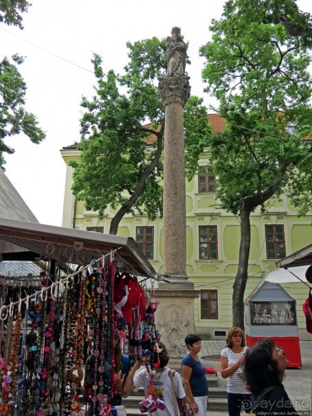 Братиславкие картинки: пешеходная зона старого города