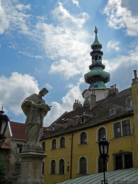 Братиславкие картинки: пешеходная зона старого города