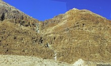 Если выглянуть в окошко, там Израиля немножко