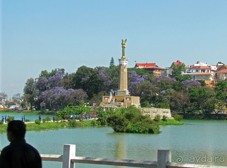 Озеро Аноси ( Lac Anosy ) - чисто эстетическое удовольствие