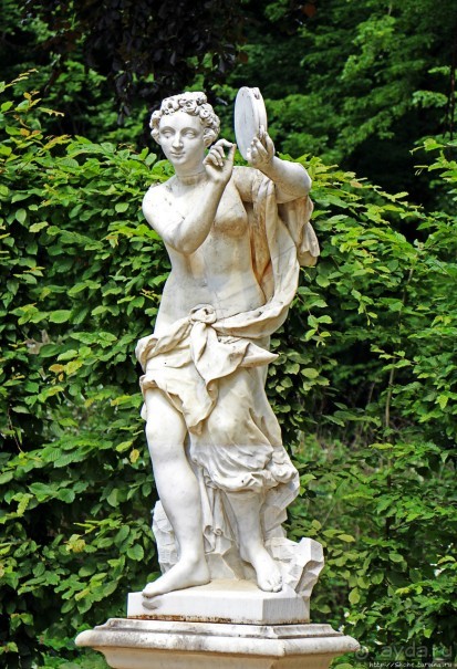 Мраморные скульптуры дворцово-паркового комплекса Потсдама