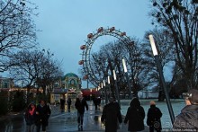 Альбом отзыва ""Спят усталые качельки, горки спят..." Парк Пратер зимой"