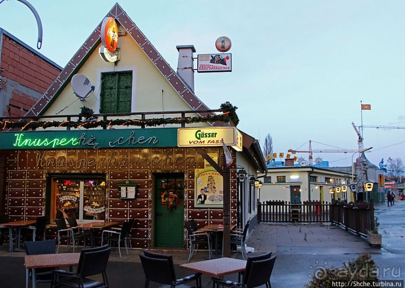 "Спят усталые качельки, горки спят..." Парк Пратер зимой