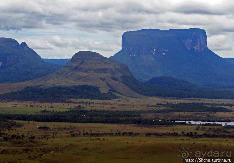 Осмотр водопада Анхель и гор нац. парка Канайма с самолета