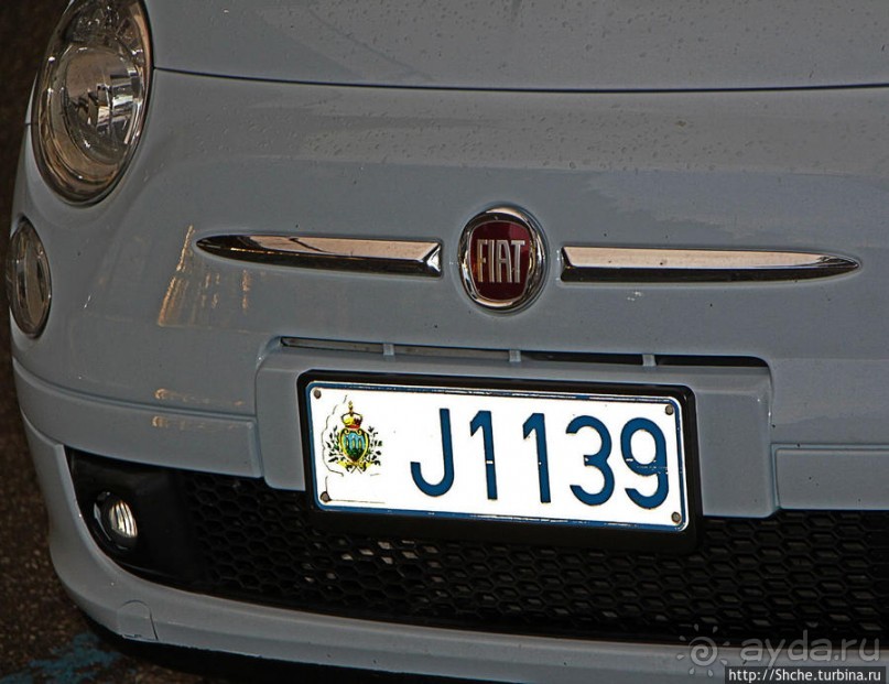 На каменном плоту... Улочки и площади Сан-Марино