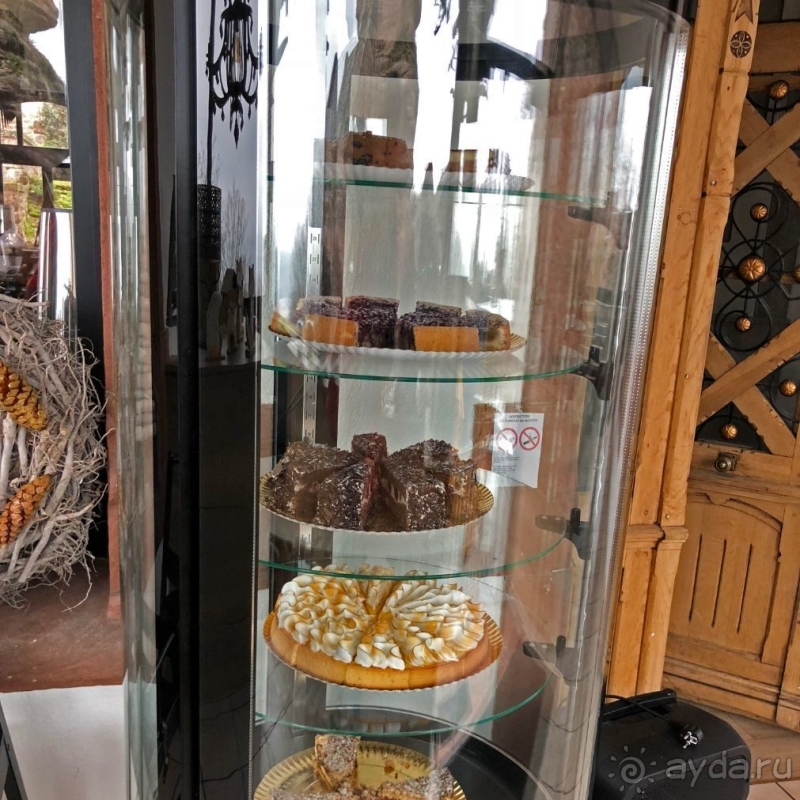 Шикарный ресторан в тысячелетнем замке