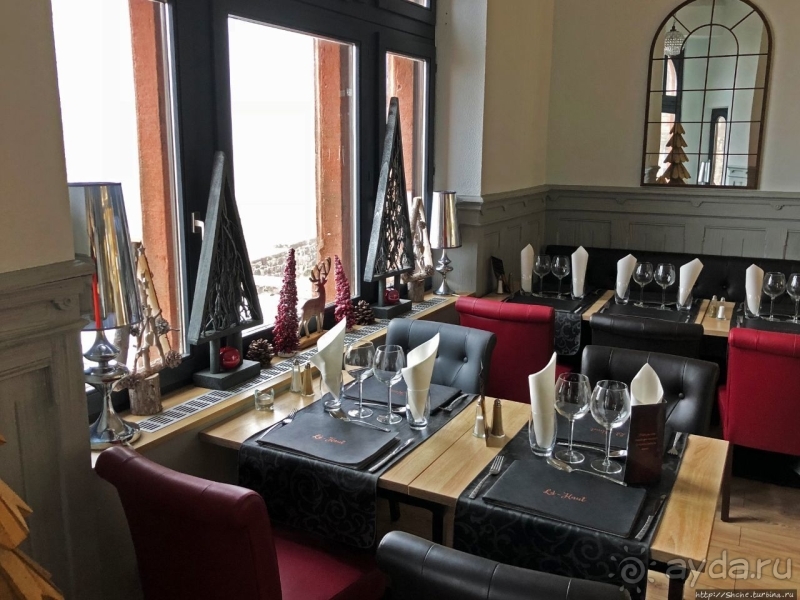 Шикарный ресторан в тысячелетнем замке