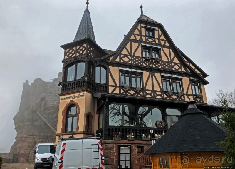 Шикарный ресторан в тысячелетнем замке