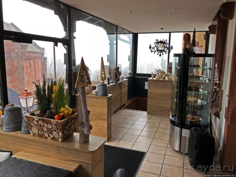 Шикарный ресторан в тысячелетнем замке