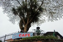 Город кривых зданий , крутых поворотов и тупиковых лестниц