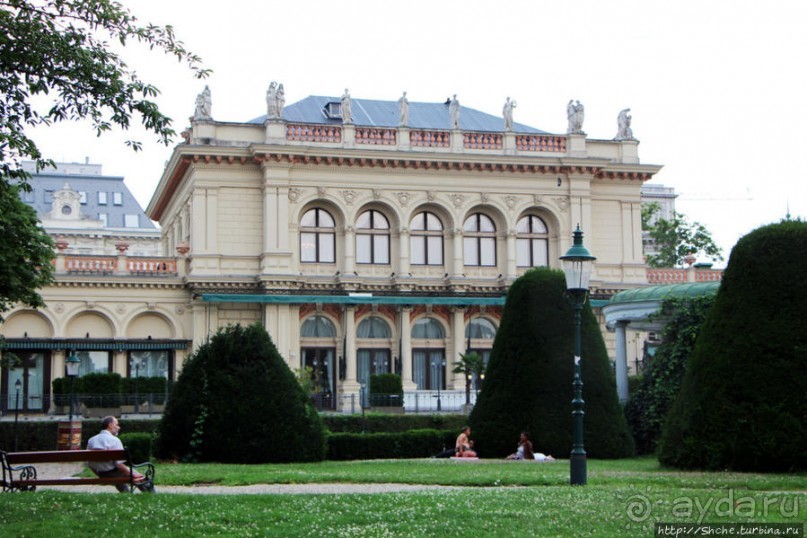 Городской парк Вены, сумерки