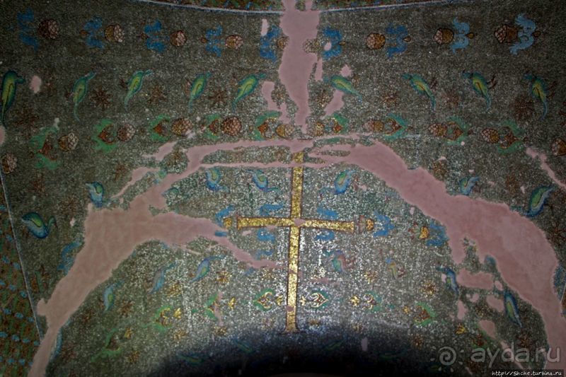 Когда строение добротное, его любая религия использует