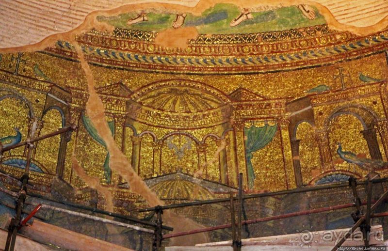 Когда строение добротное, его любая религия использует