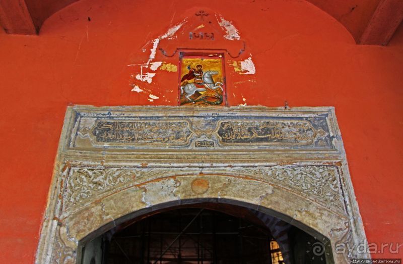 Когда строение добротное, его любая религия использует