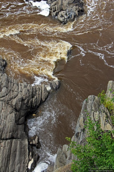 Гранд-Фолс. Когда "Grand" вовсе не означает "большой"