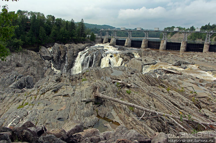 Гранд-Фолс. Когда "Grand" вовсе не означает "большой"