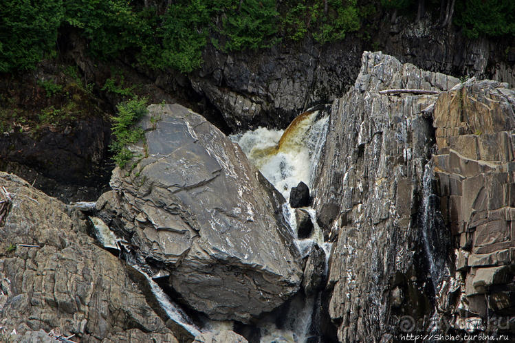 Гранд-Фолс. Когда "Grand" вовсе не означает "большой"