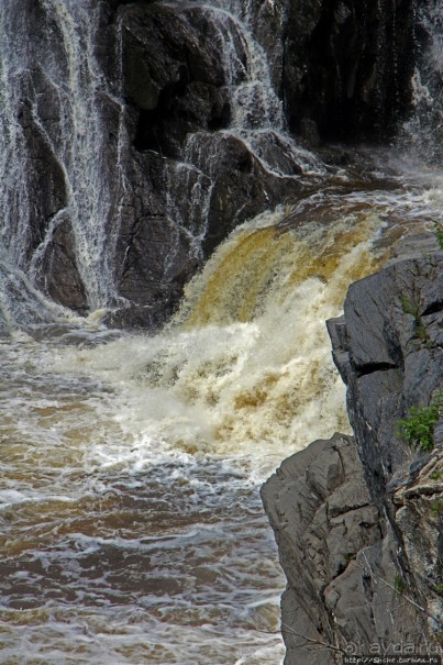 Гранд-Фолс. Когда "Grand" вовсе не означает "большой"