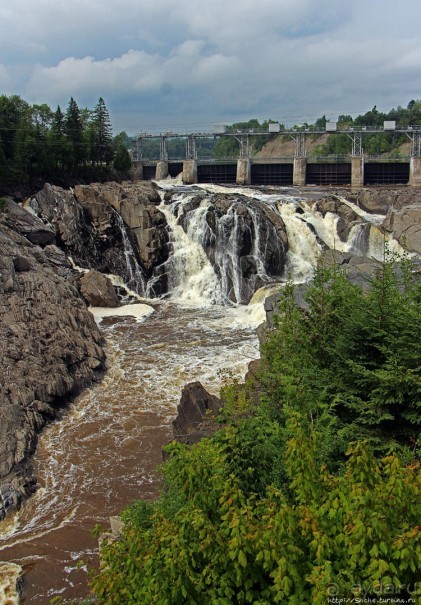 Гранд-Фолс. Когда "Grand" вовсе не означает "большой"