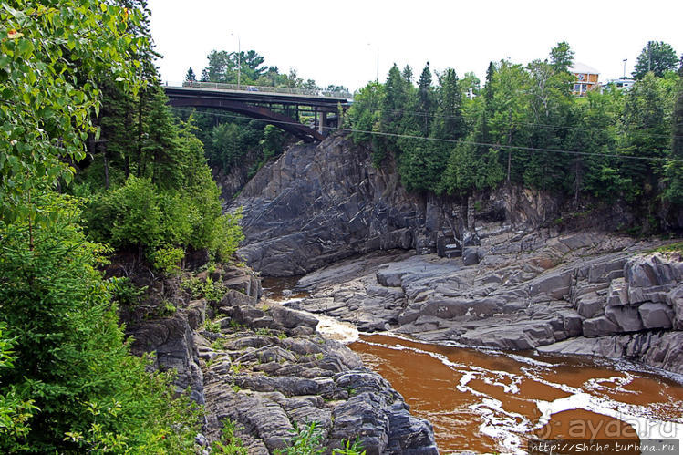 Гранд-Фолс. Когда "Grand" вовсе не означает "большой"