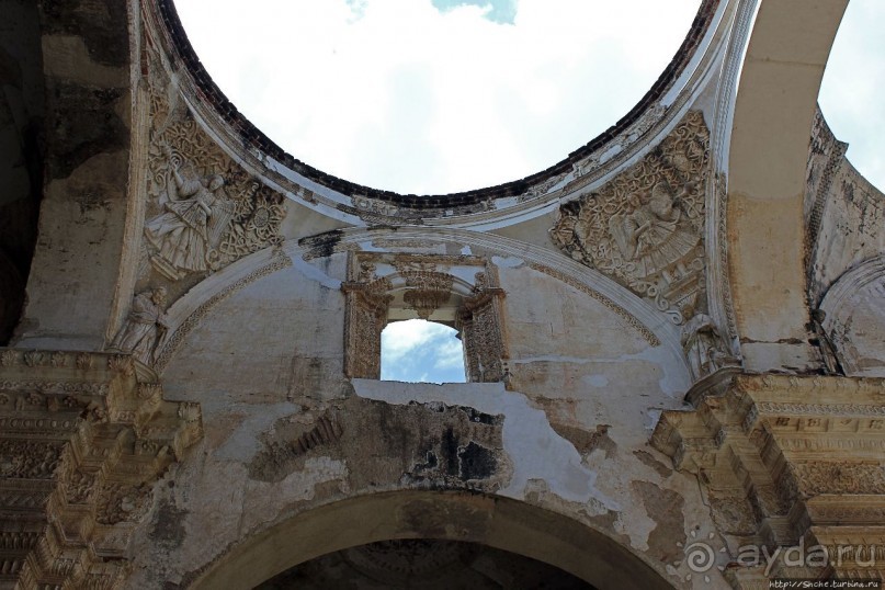 Кафедральный собор в Антигуа, когда руины лучше реставрации