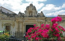 Кафедральный собор в Антигуа, когда руины лучше реставрации