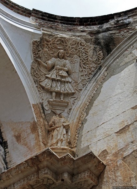 Кафедральный собор в Антигуа, когда руины лучше реставрации