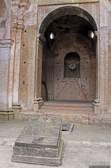 Кафедральный собор в Антигуа, когда руины лучше реставрации