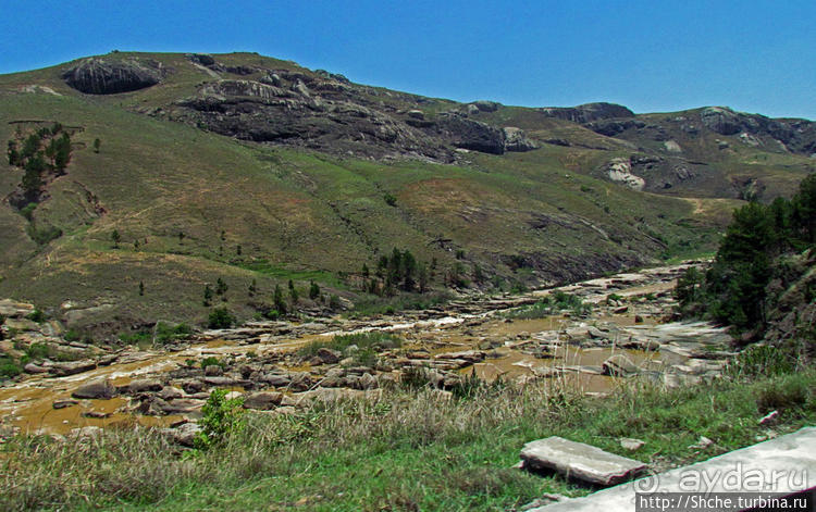 Река Mania, мост Pont de Fatihita — раскрашиваем белые пятна