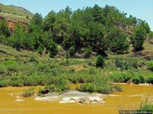 Река Mania, мост Pont de Fatihita — раскрашиваем белые пятна