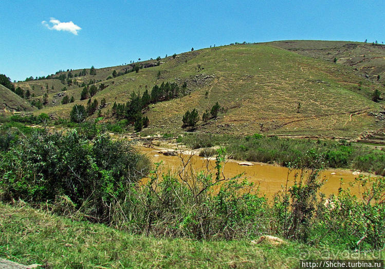 Река Mania, мост Pont de Fatihita — раскрашиваем белые пятна