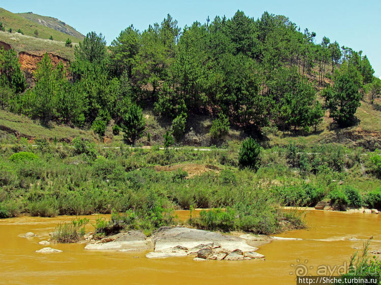 Река Mania, мост Pont de Fatihita — раскрашиваем белые пятна